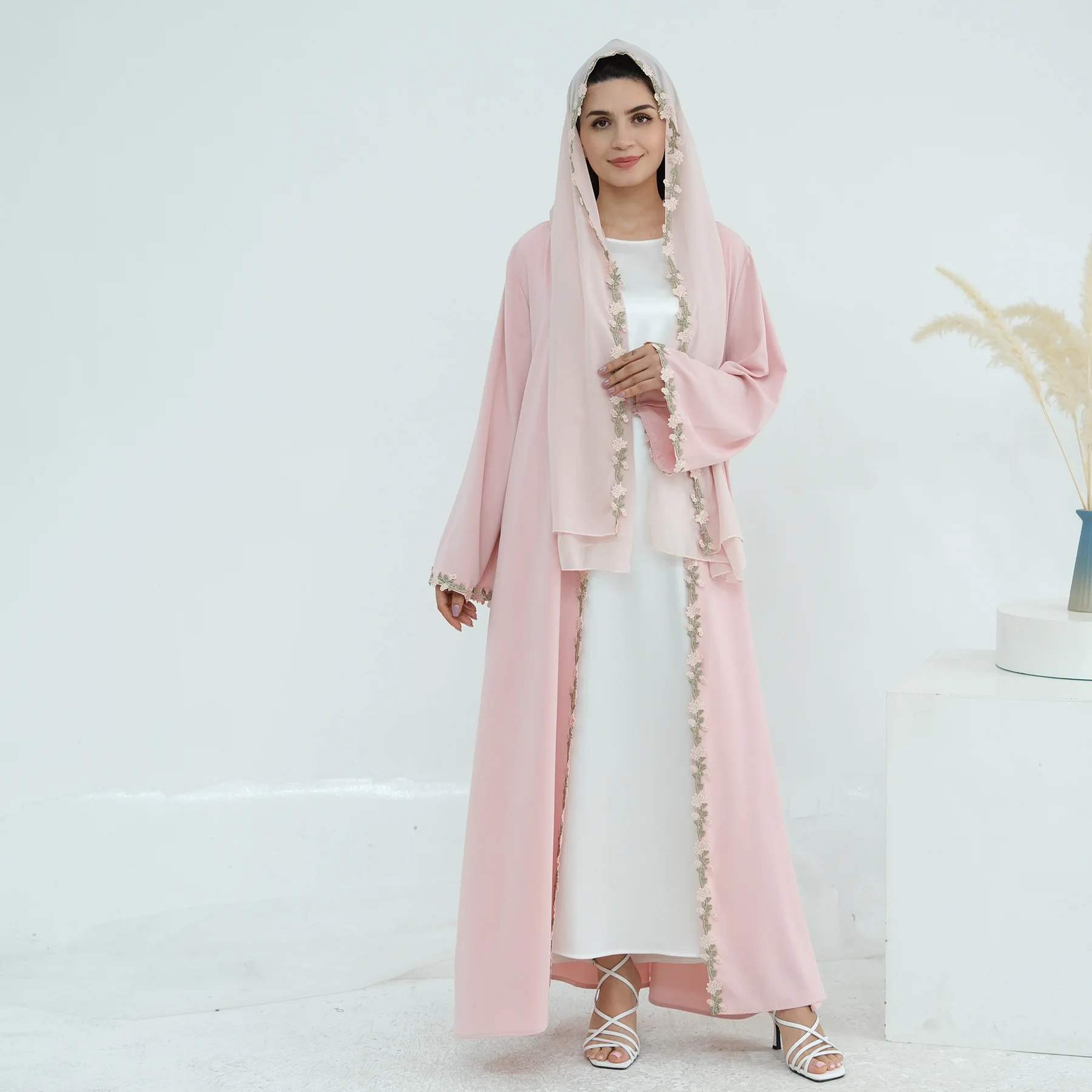 Abito Hijab Ricamato per Ramad - Embroidery Kebaya recensione e prezzo