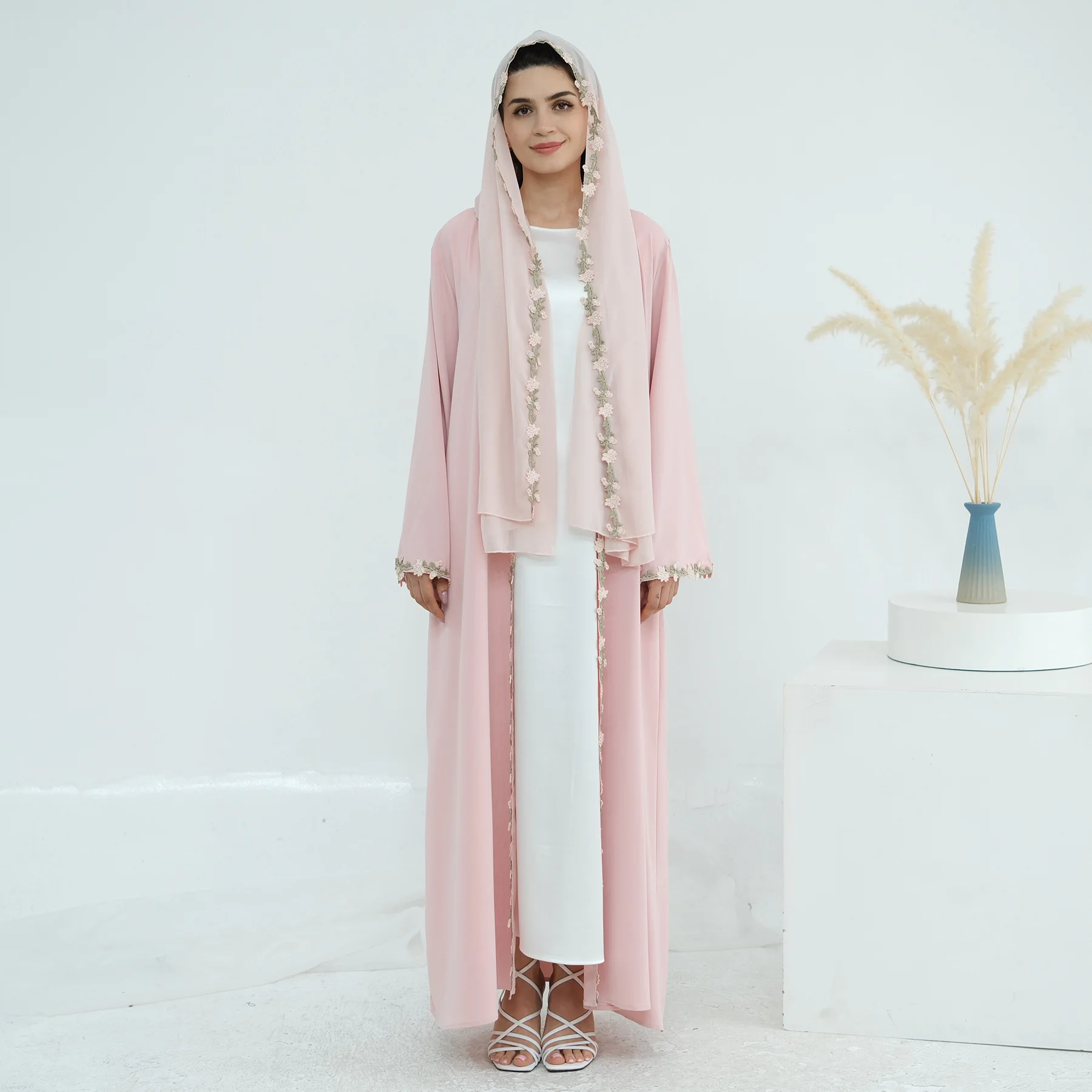 Abito Hijab Ricamato per Ramad - Embroidery Kebaya recensione e prezzo