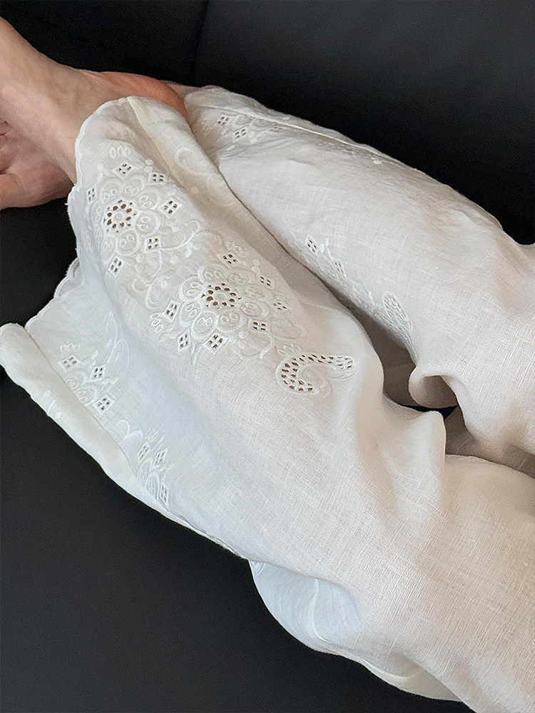 Pantaloni a Gamba Larga da Don - Embroidery Artist recensione e prezzo