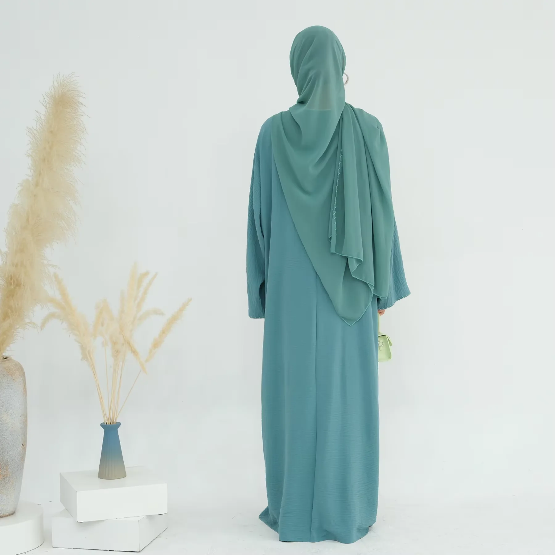 Abaya di Lusso Dubai, Kimono C - Embroidery Kebaya recensione e prezzo