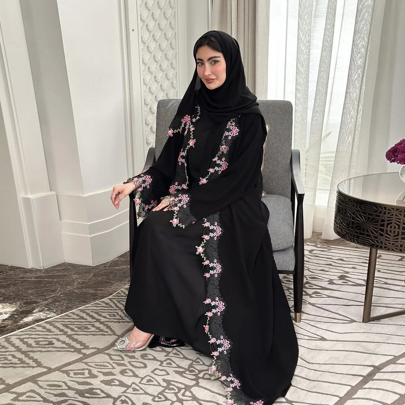 Kimono Nero Ricamato, Jalabiya - Embroidery Kebaya recensione e prezzo