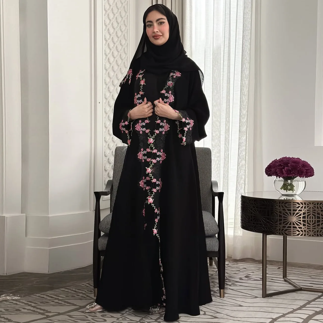 Kimono Nero Ricamato, Jalabiya - Embroidery Kebaya recensione e prezzo