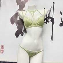 Palace lingerie retrò in raso  - Embroidery Ring Sizes recensione e prezzo