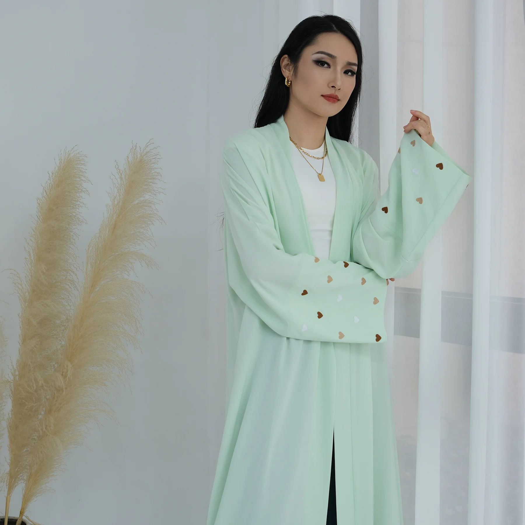 Abito Lungo con Ricamo a Cuore - Embroidery Kebaya recensione e prezzo